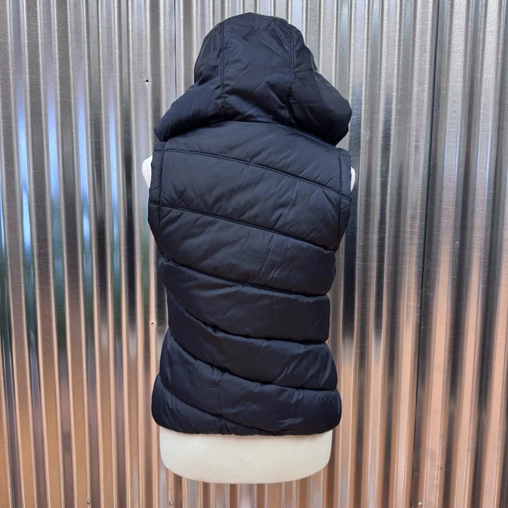 American Eagle Outfitters Y2K Navy Blue Hooded Puffer Vest with Faux Fur Hood